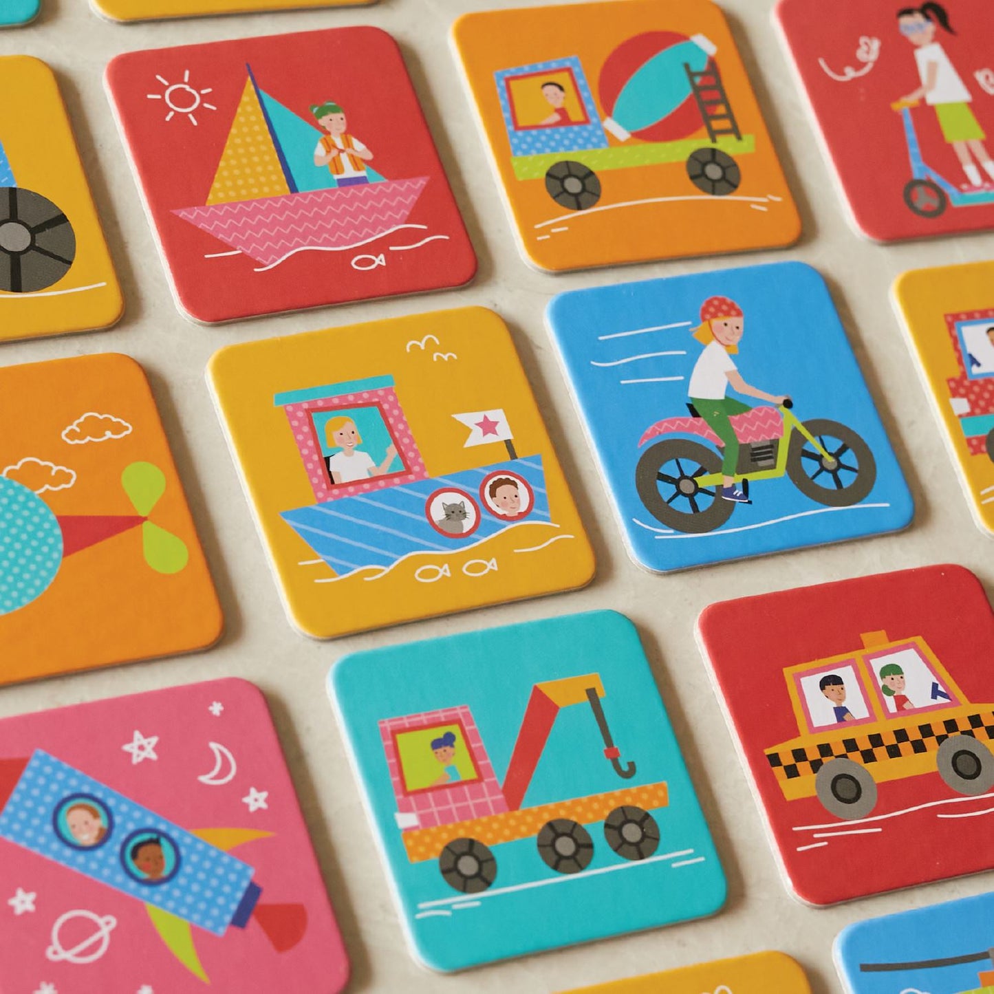 Memory and Matching Game: Vehicles - 42 Kartlı Araçlar Hafıza ve Eşleştirme Oyunu moritoys