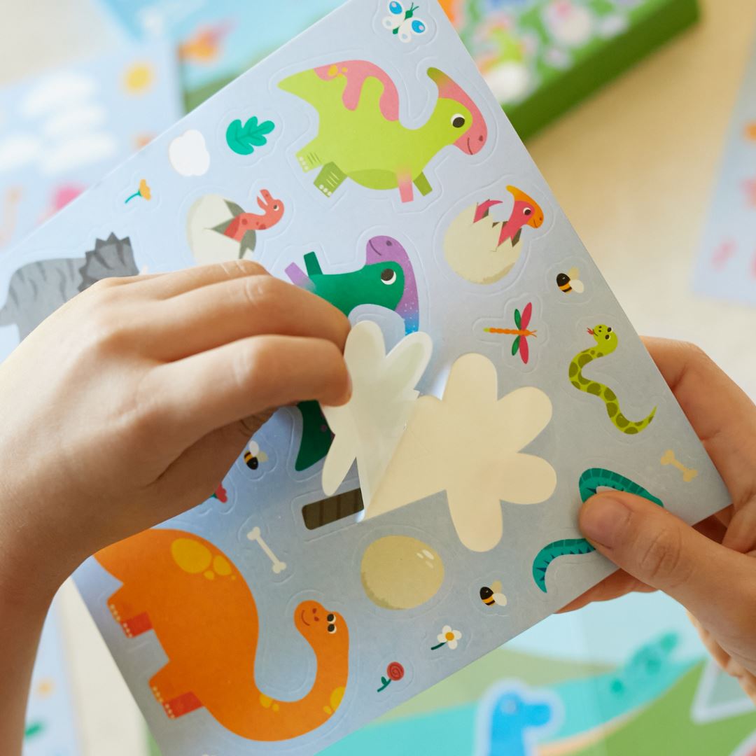 Reusable Sticker Set: Dinosaurs - Tak Çıkar Çıkartma Oyunu moritoys 